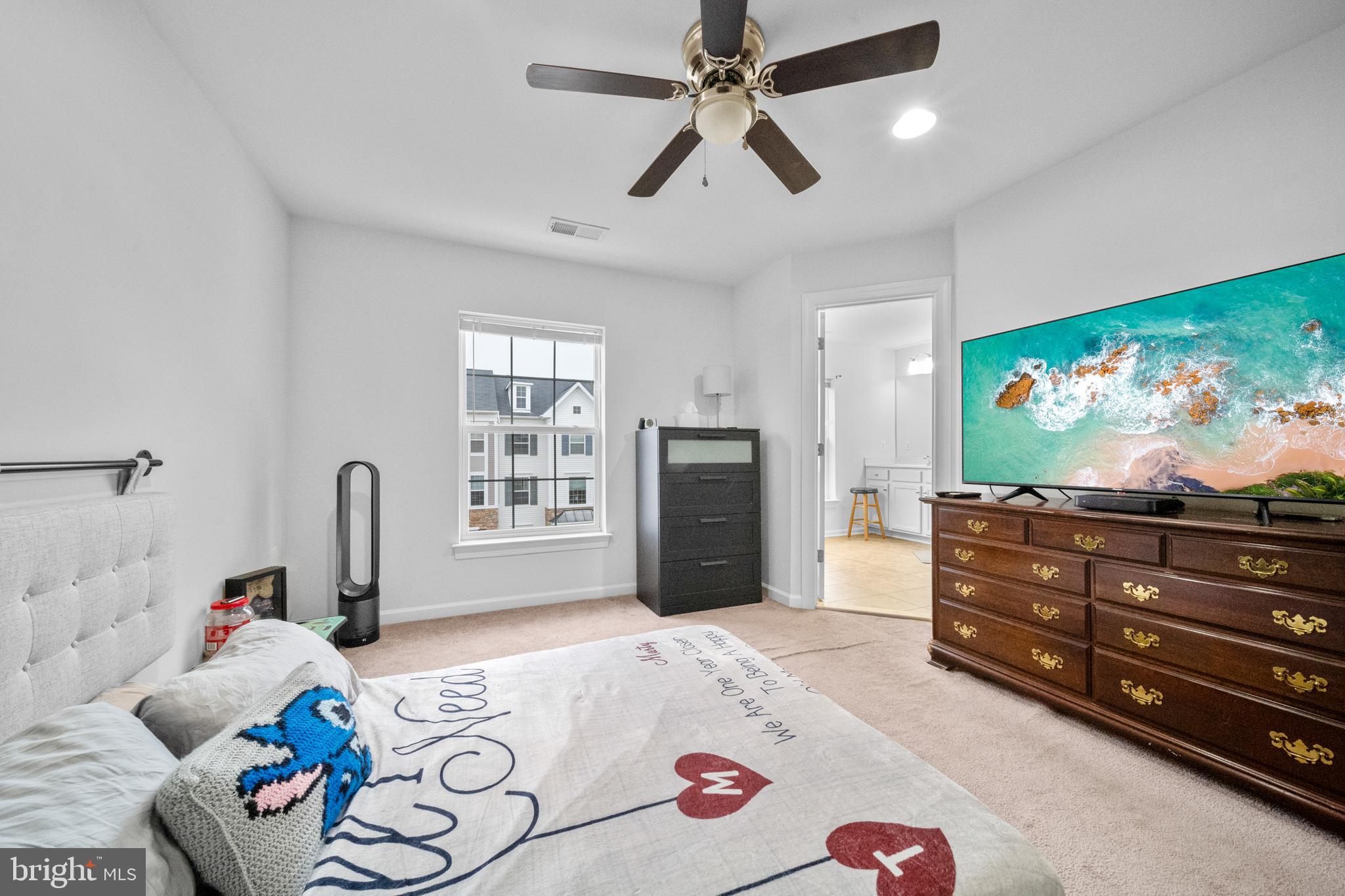 7370 Riding Meadow Way Manassas, VA 20111 - Photo 17 of 46 Primary Bedroom