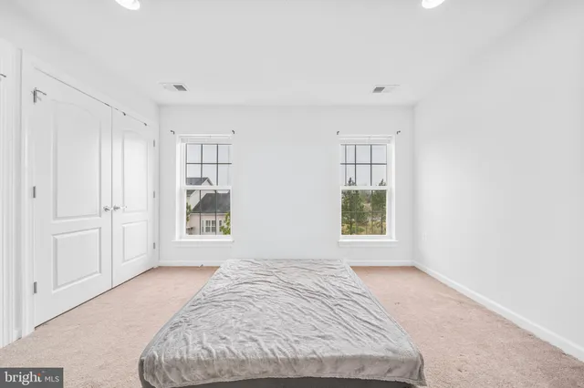 $489,999 | 7370 Riding Meadow Way, Manassas, VA 20111