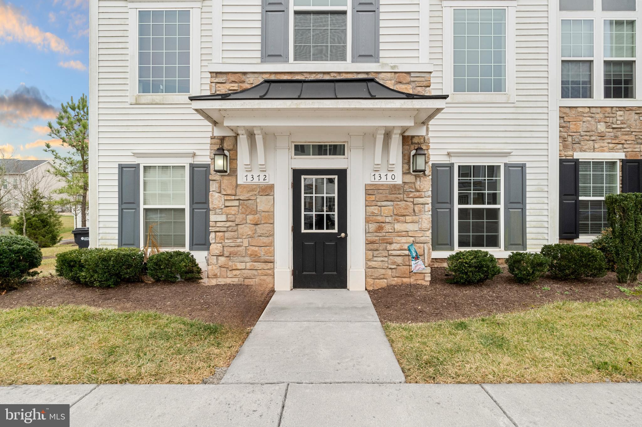 7370 Riding Meadow Way Manassas, VA 20111 - Photo 3 of 46 Front Exterior