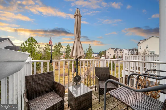 $489,999 | 7370 Riding Meadow Way, Manassas, VA 20111