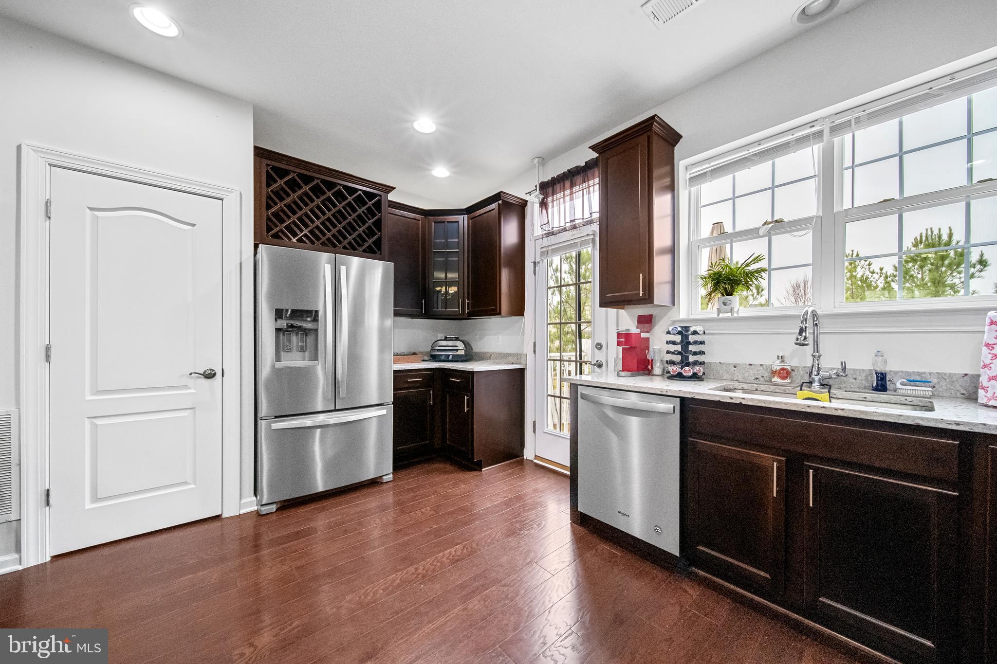 7370 Riding Meadow Way Manassas, VA 20111 - Photo 7 of 46 Kitchen