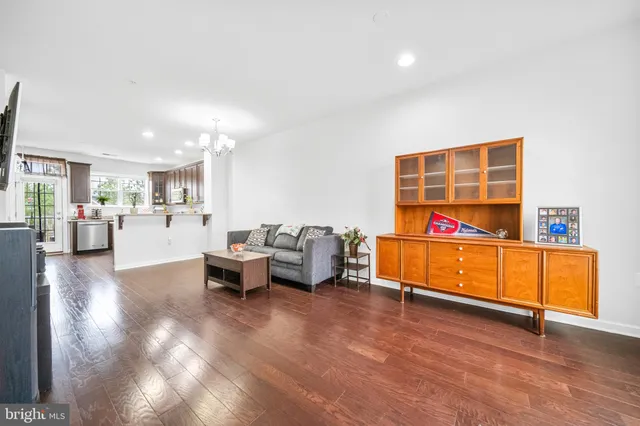 $489,999 | 7370 Riding Meadow Way, Manassas, VA 20111