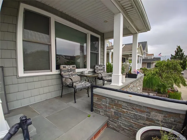 $4,700 | 535 East Walnut Street, Unit MAIN, Long Beach, NY 11561