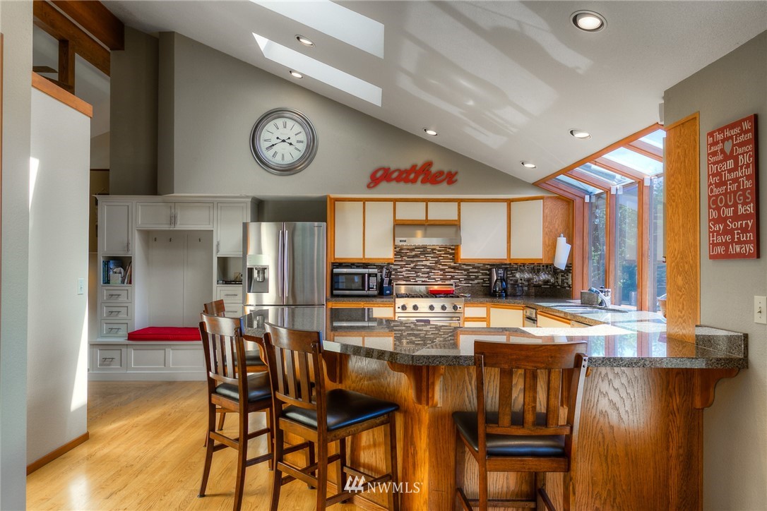 19261 99th Place South Renton, WA 98055 - Photo 11 of 25