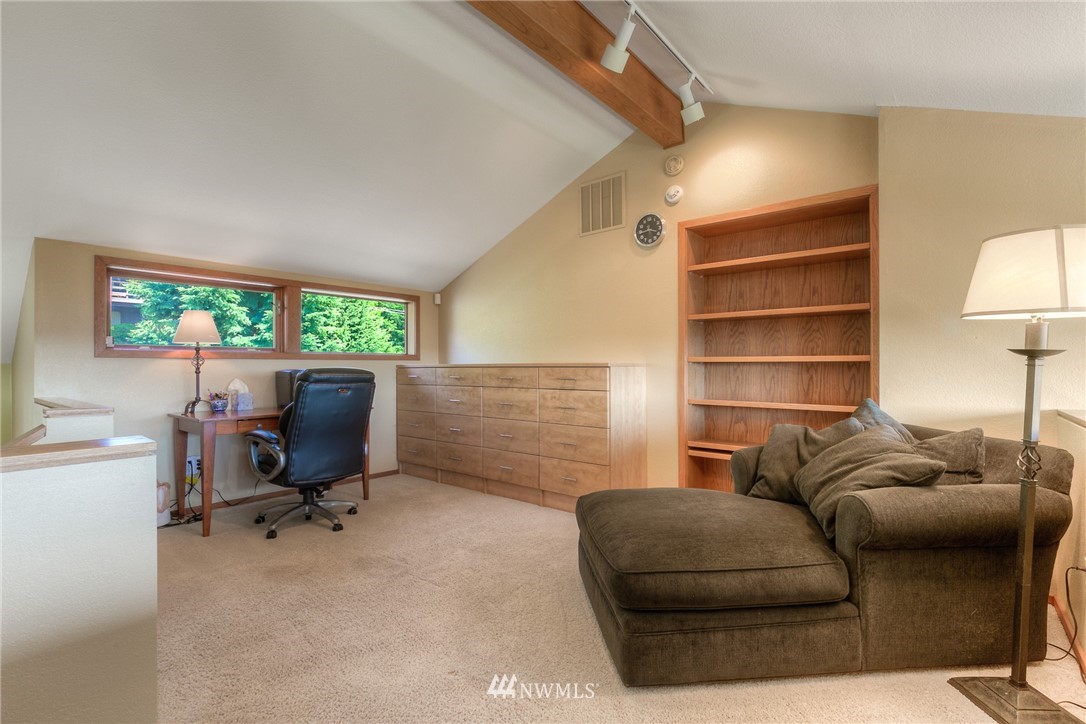 19261 99th Place South Renton, WA 98055 - Photo 12 of 25