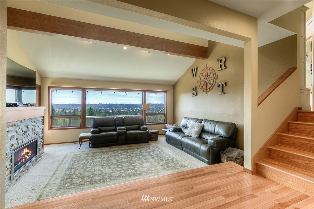 19261 99th Place South Renton, WA 98055 - Photo 3 of 25