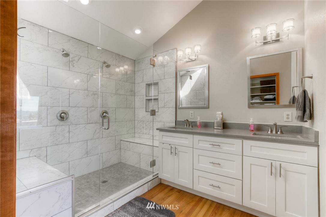 19261 99th Place South Renton, WA 98055 - Photo 5 of 25