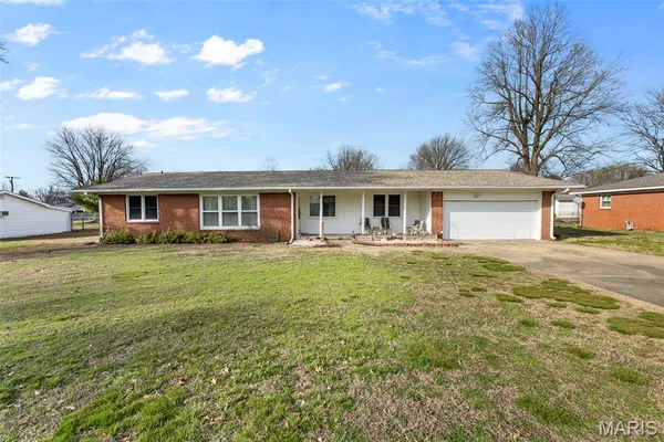$189,000 | 410 Hux Street, Sikeston, MO 63801