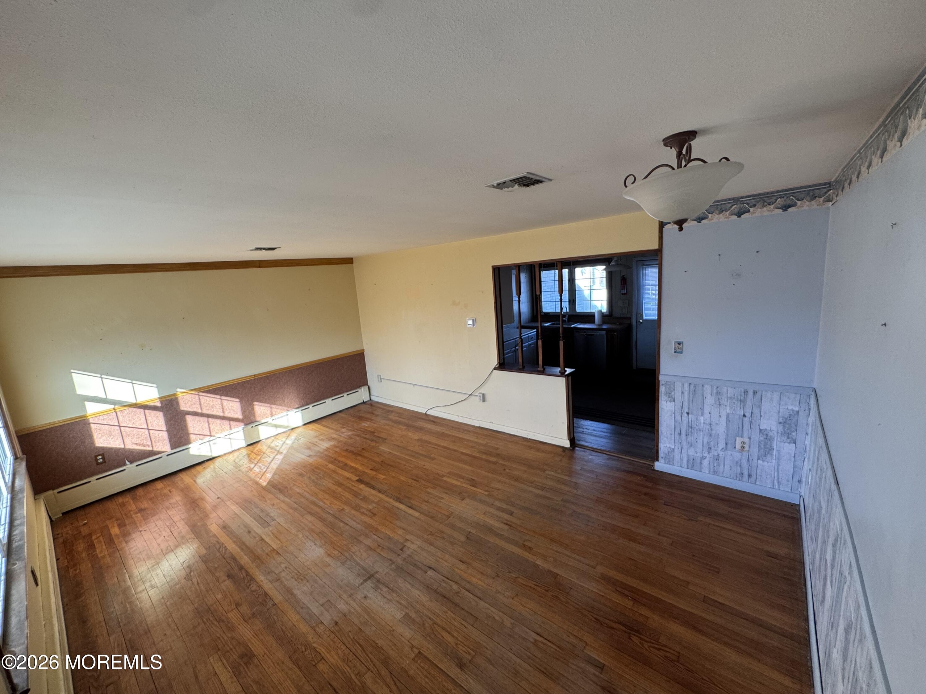 121-123 Stone Road Union Beach, NJ 07735 - Photo 11 of 26 IMG_7310