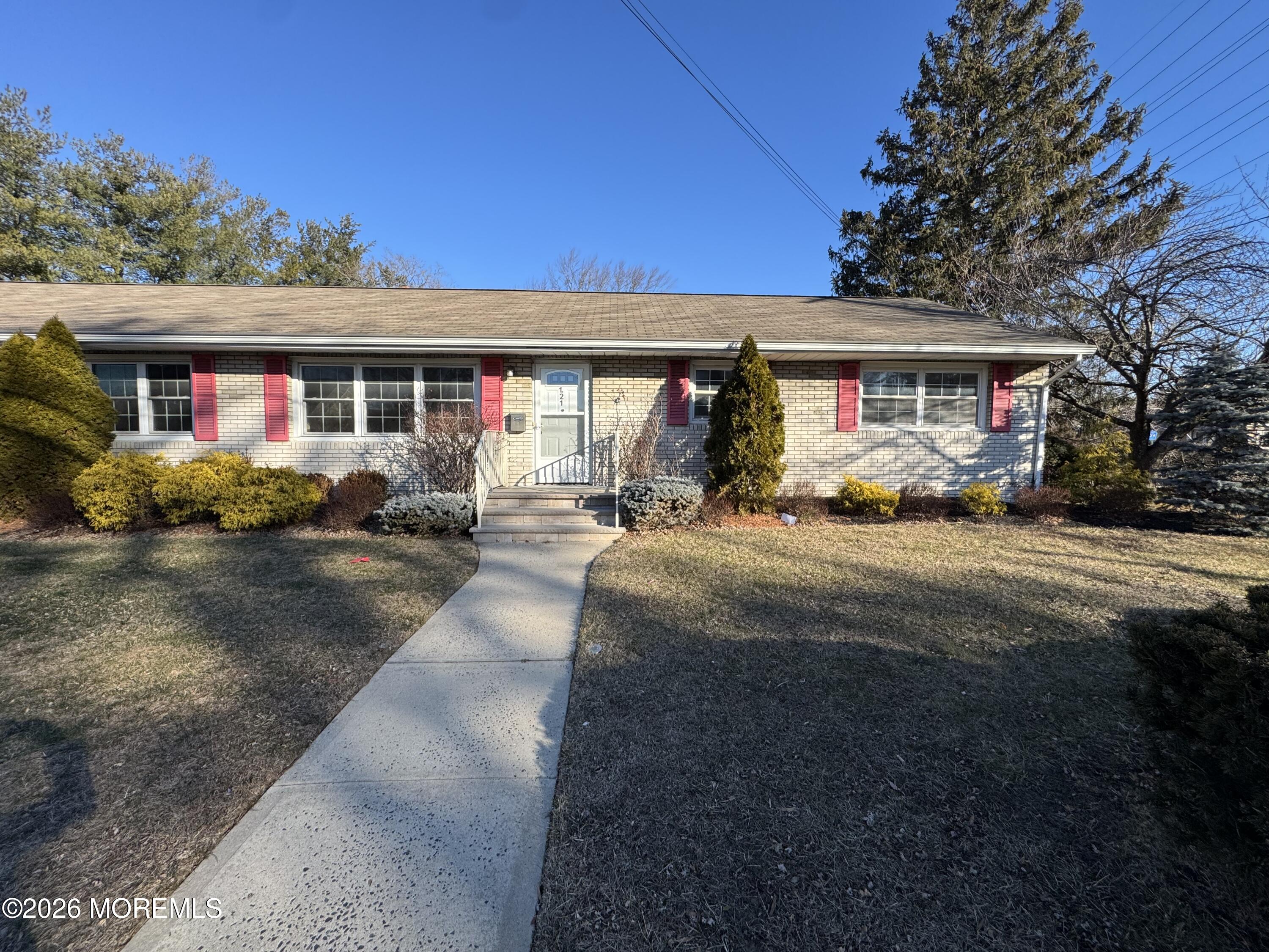 121-123 Stone Road Union Beach, NJ 07735 - Photo 3 of 26 IMG_7329