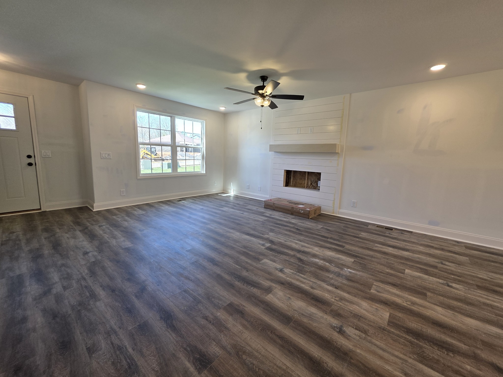 475 Ridge Top Court Clarksville, TN 37040 - Photo 3 of 44