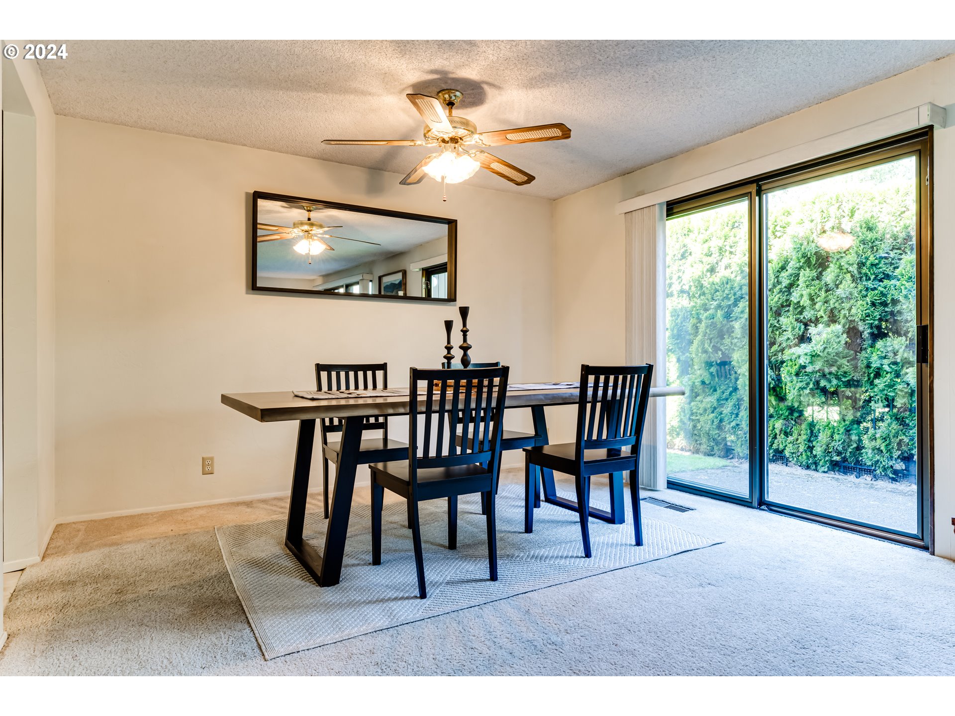 2214 Ridgeway Drive Eugene, OR 97401 - Photo 11 of 30 Gallery Image 11