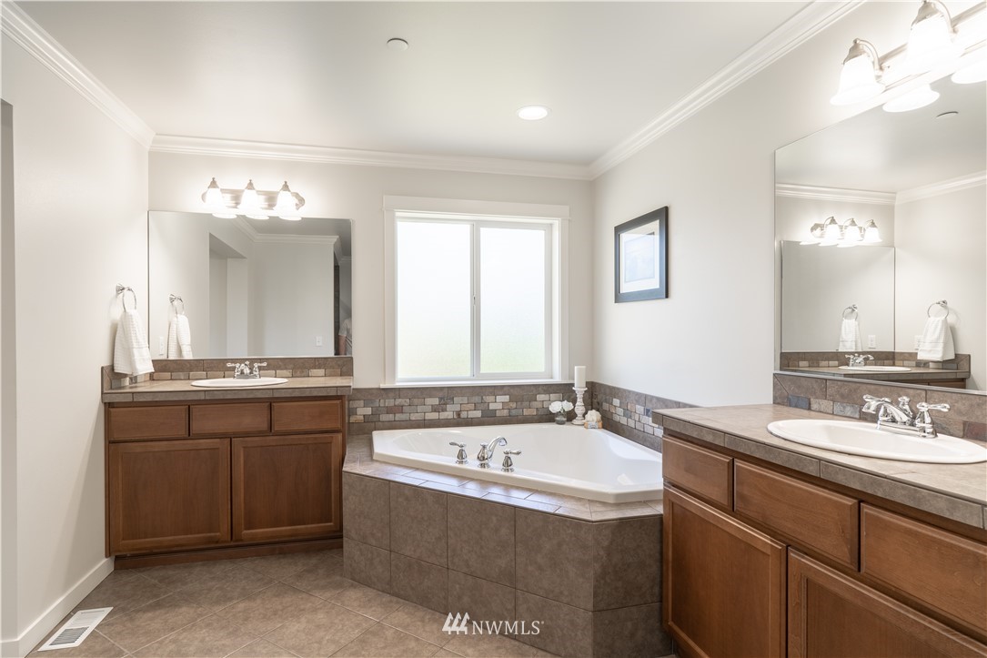 3207 216th Place Southeast Bothell, WA 98021 - Photo 12 of 22