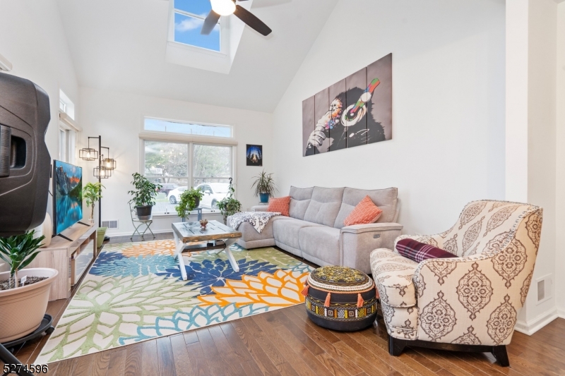 18 Pond Ridge Drive Clinton, NJ 08809 - Photo 15 of 31