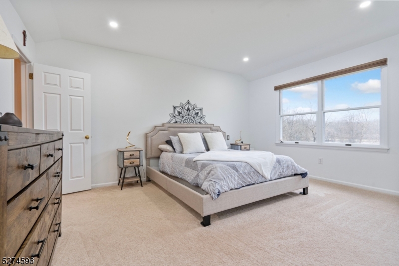 18 Pond Ridge Drive Clinton, NJ 08809 - Photo 19 of 31