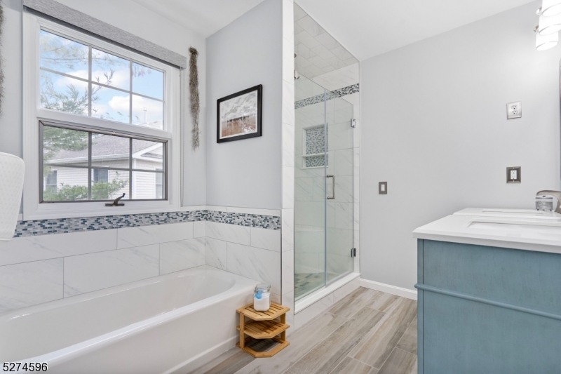 18 Pond Ridge Drive Clinton, NJ 08809 - Photo 23 of 31