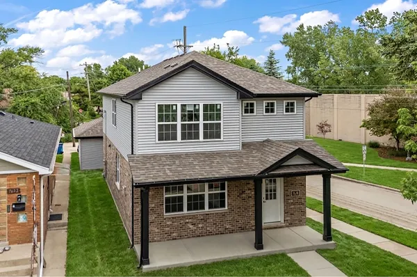 $499,000 | 7630 66th Street, Bedford Park, IL 60501