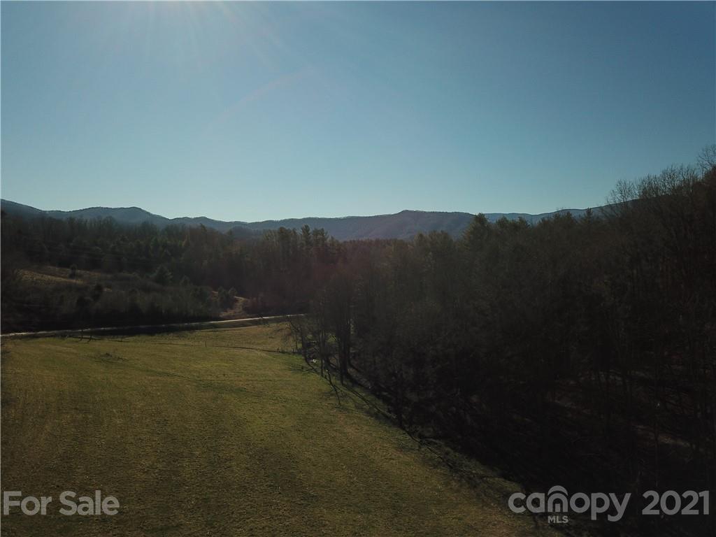 326 Indian Springs Road Clyde, NC 28721 - Photo 15 of 19 a view of a sky