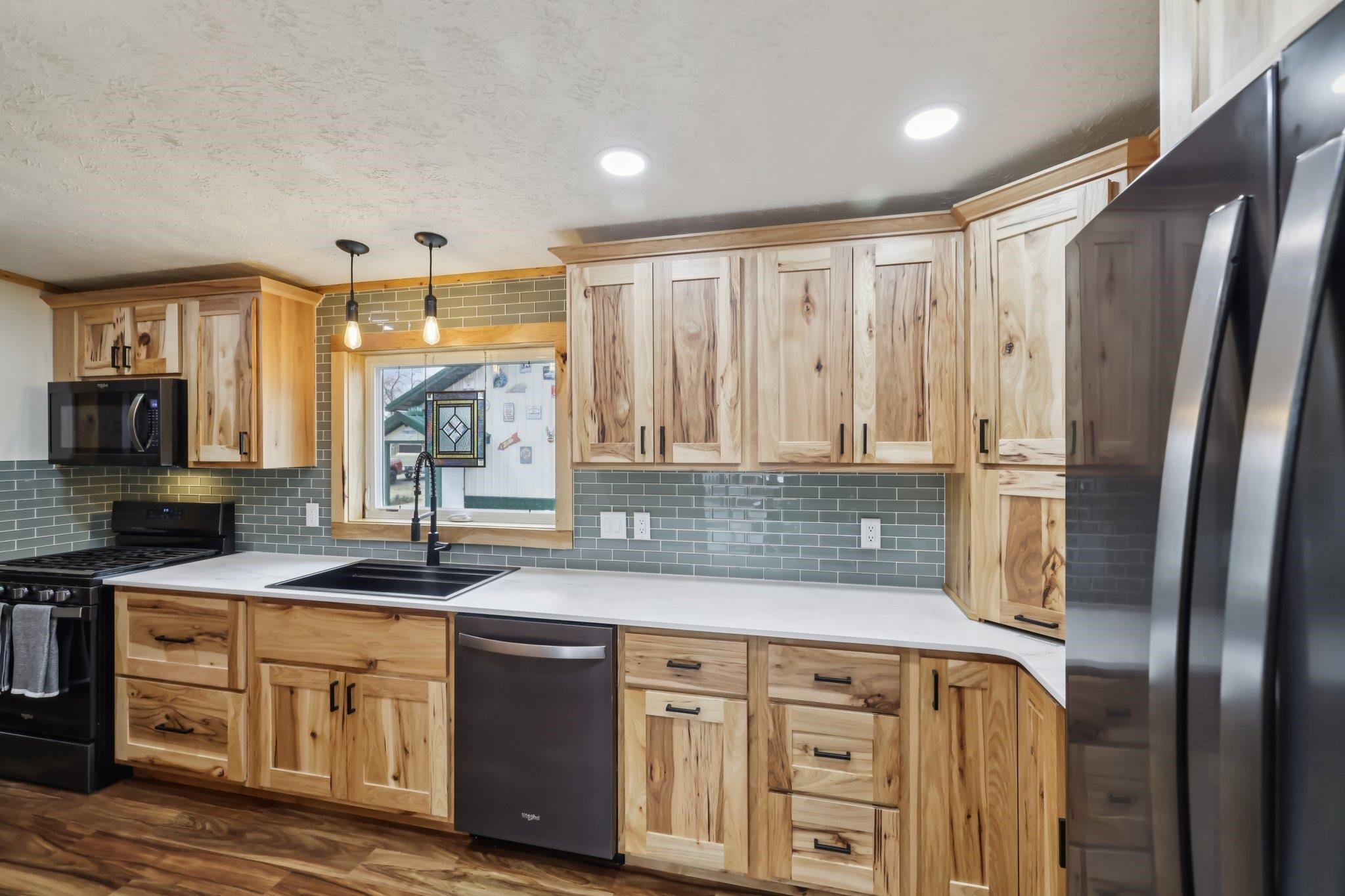 W4707 County Rd C Montello, WI 53949 - Photo 5 of 46