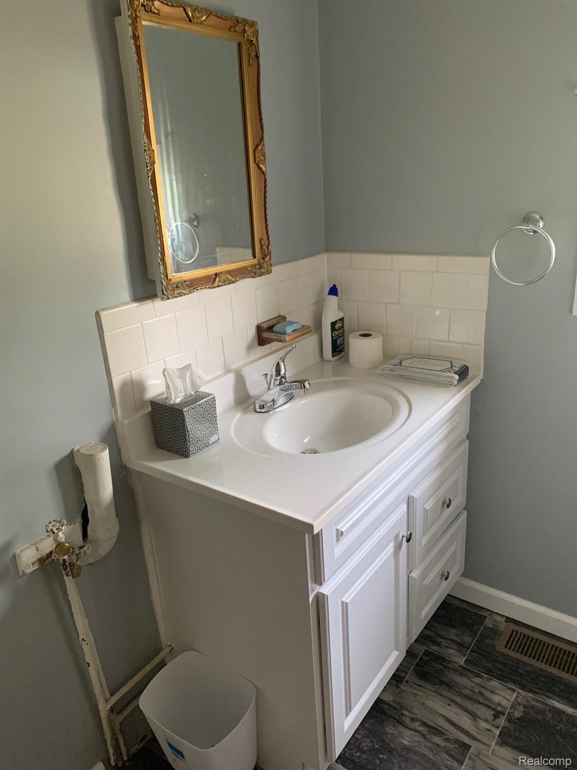 4334 West Curtis Road Coleman, MI 48618 - Photo 19 of 27 6D4A2C29-5902-4B1B-A586-DDE4EADB2BC4.jpeg