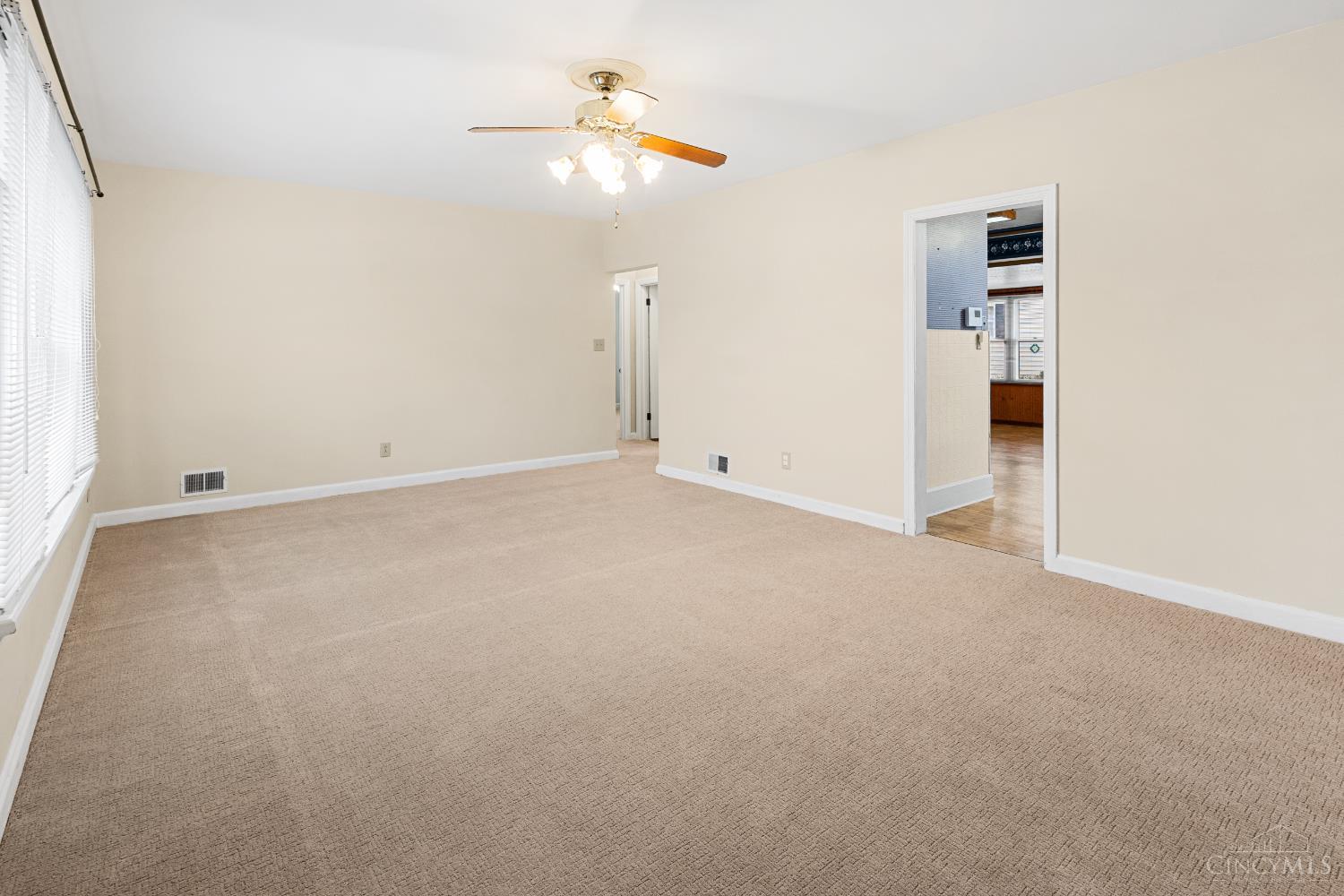 1710 Ridgeway Road Aberdeen, OH 45101 - Photo 5 of 30