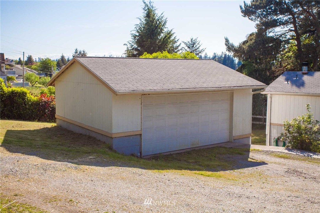 5390 East Harbor Road Freeland, WA 98249 - Photo 12 of 17 a view of outdoor space and yard