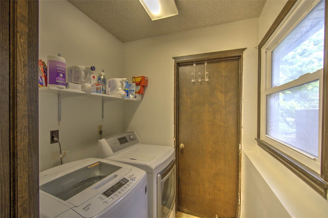 4652 Butler Drive Decatur, IL 62526 - Photo 29 of 38