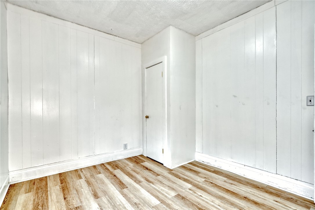 53 Hoeltzer Street Rochester, NY 14605 - Photo 12 of 30