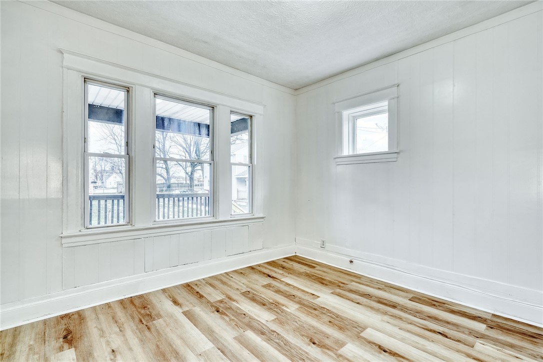 53 Hoeltzer Street Rochester, NY 14605 - Photo 15 of 30