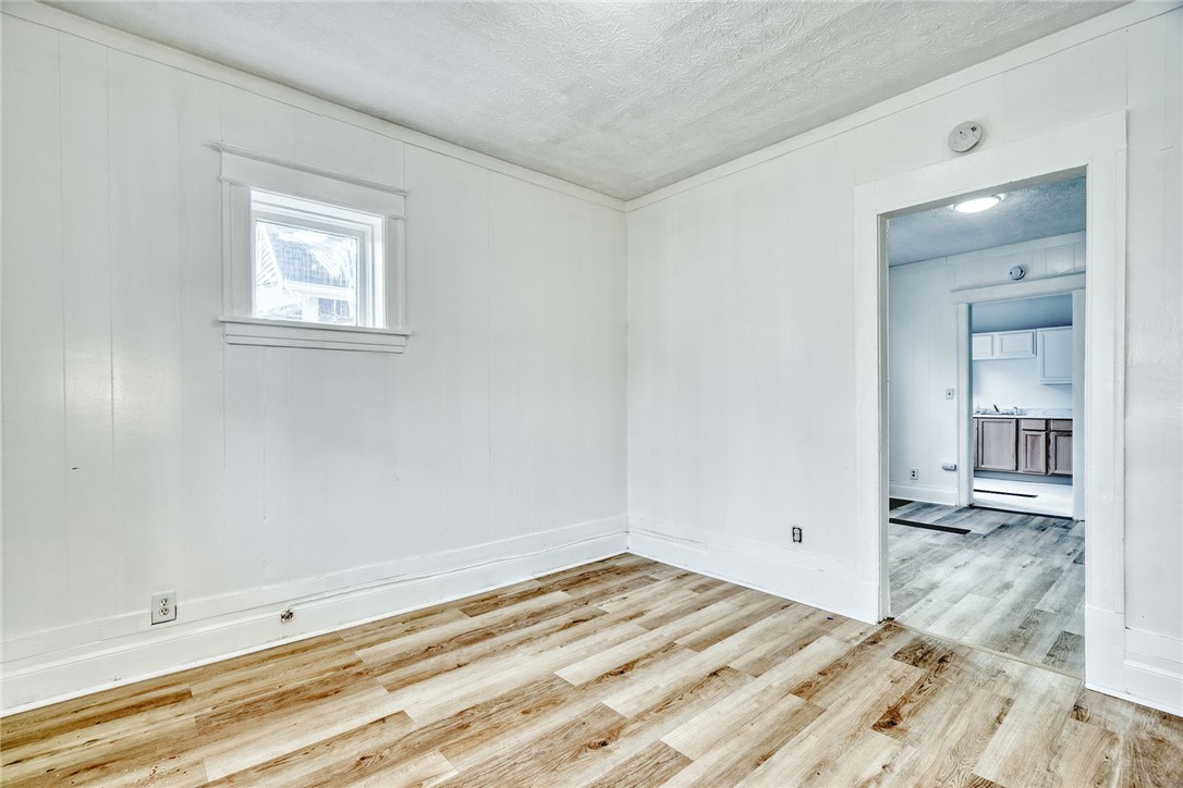 53 Hoeltzer Street Rochester, NY 14605 - Photo 18 of 30