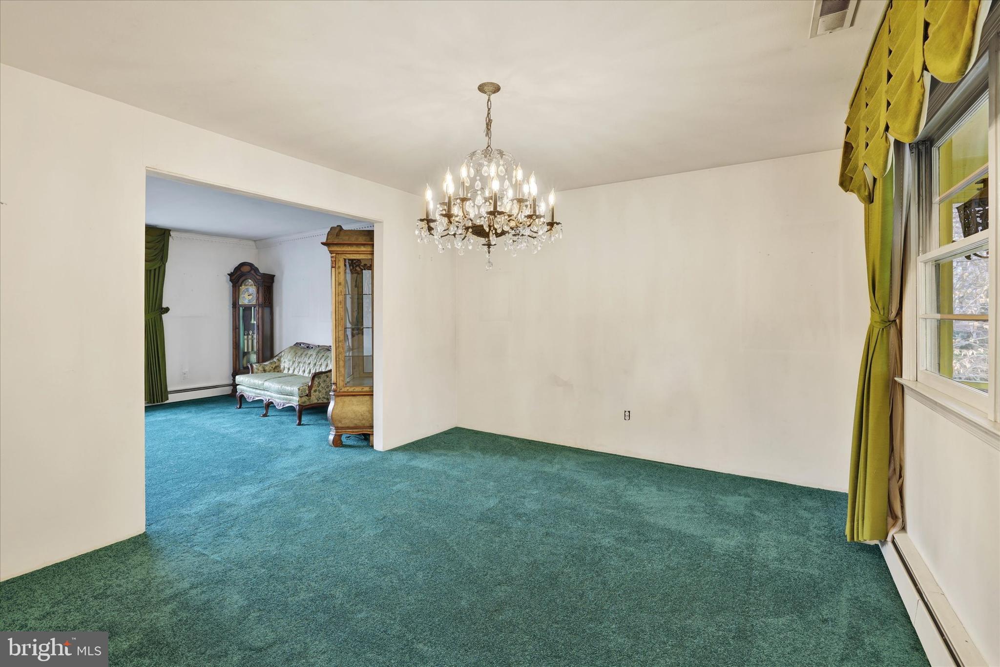 452 Rocksville Road Holland, PA 18966 - Photo 12 of 32 Dining room