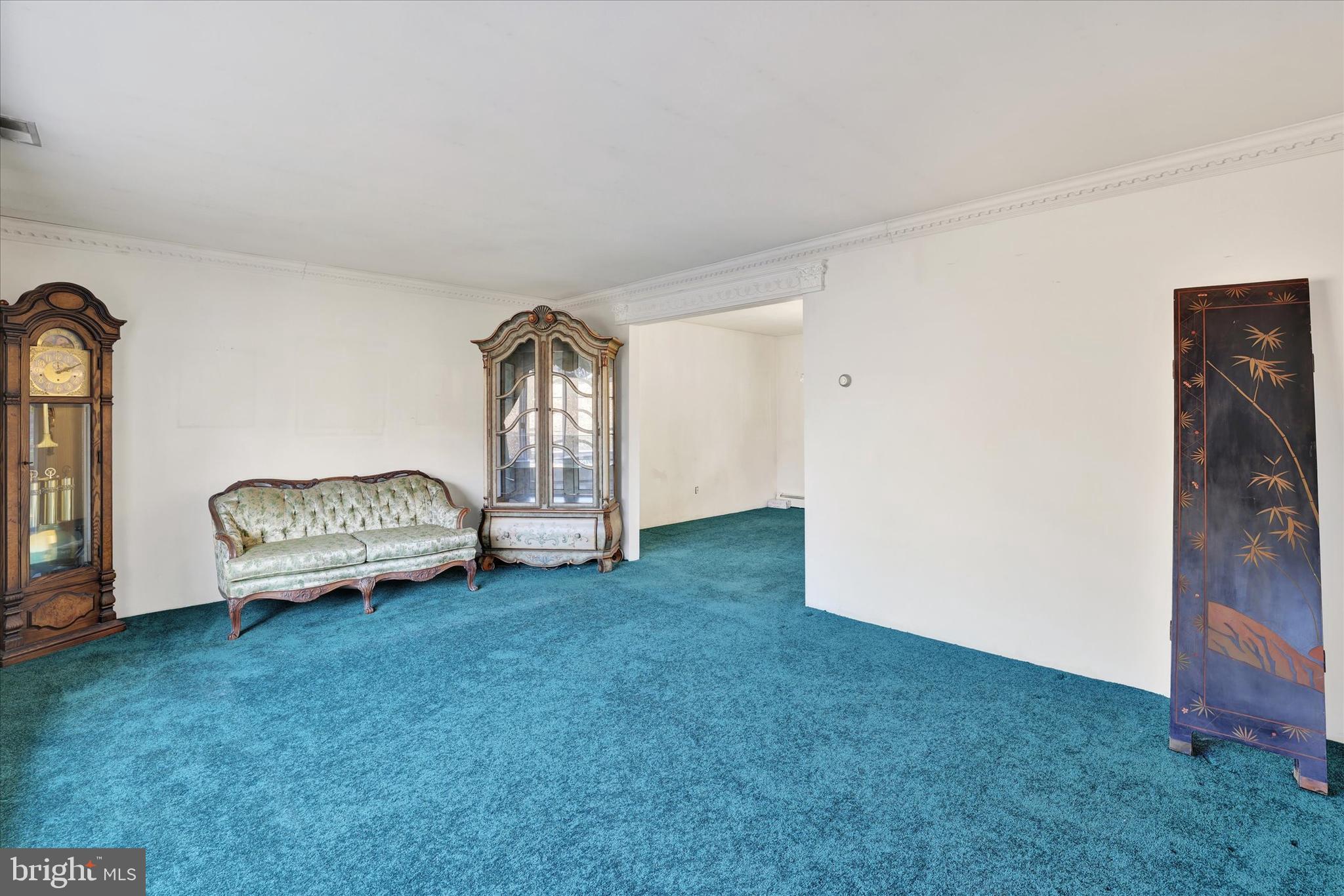 452 Rocksville Road Holland, PA 18966 - Photo 8 of 32 Living room