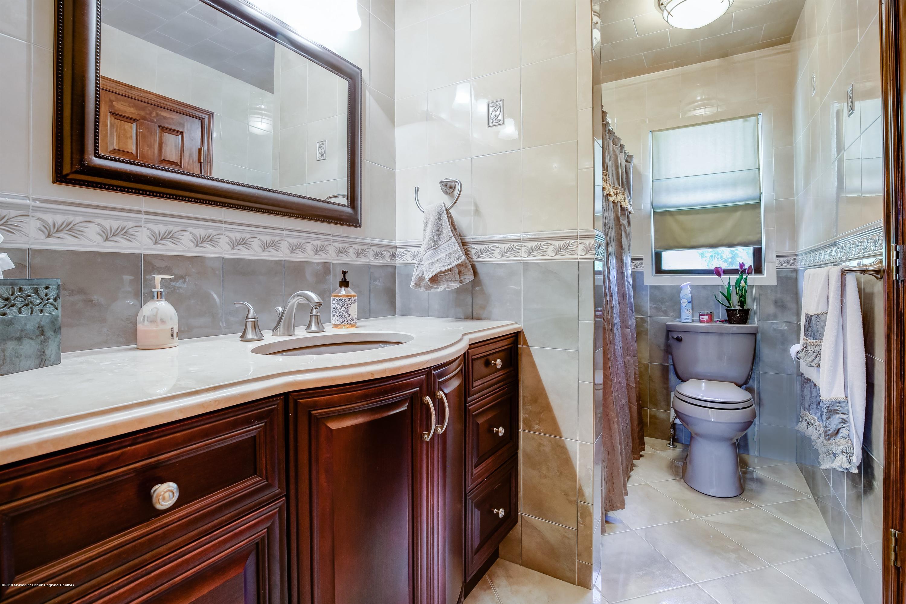 115 Wellington Road Freehold, NJ 07728 - Photo 28 of 40 028_Bathroom