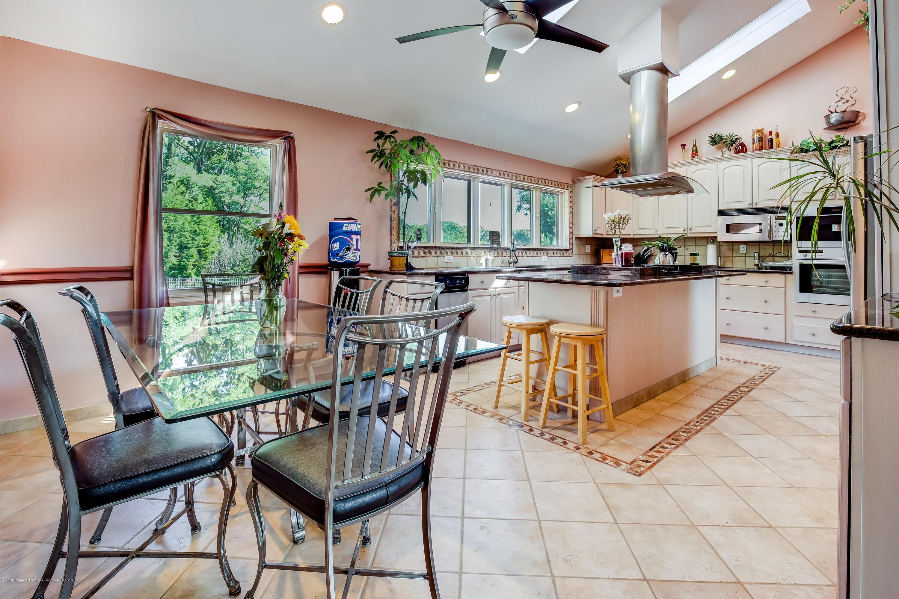 005_Kitchen
