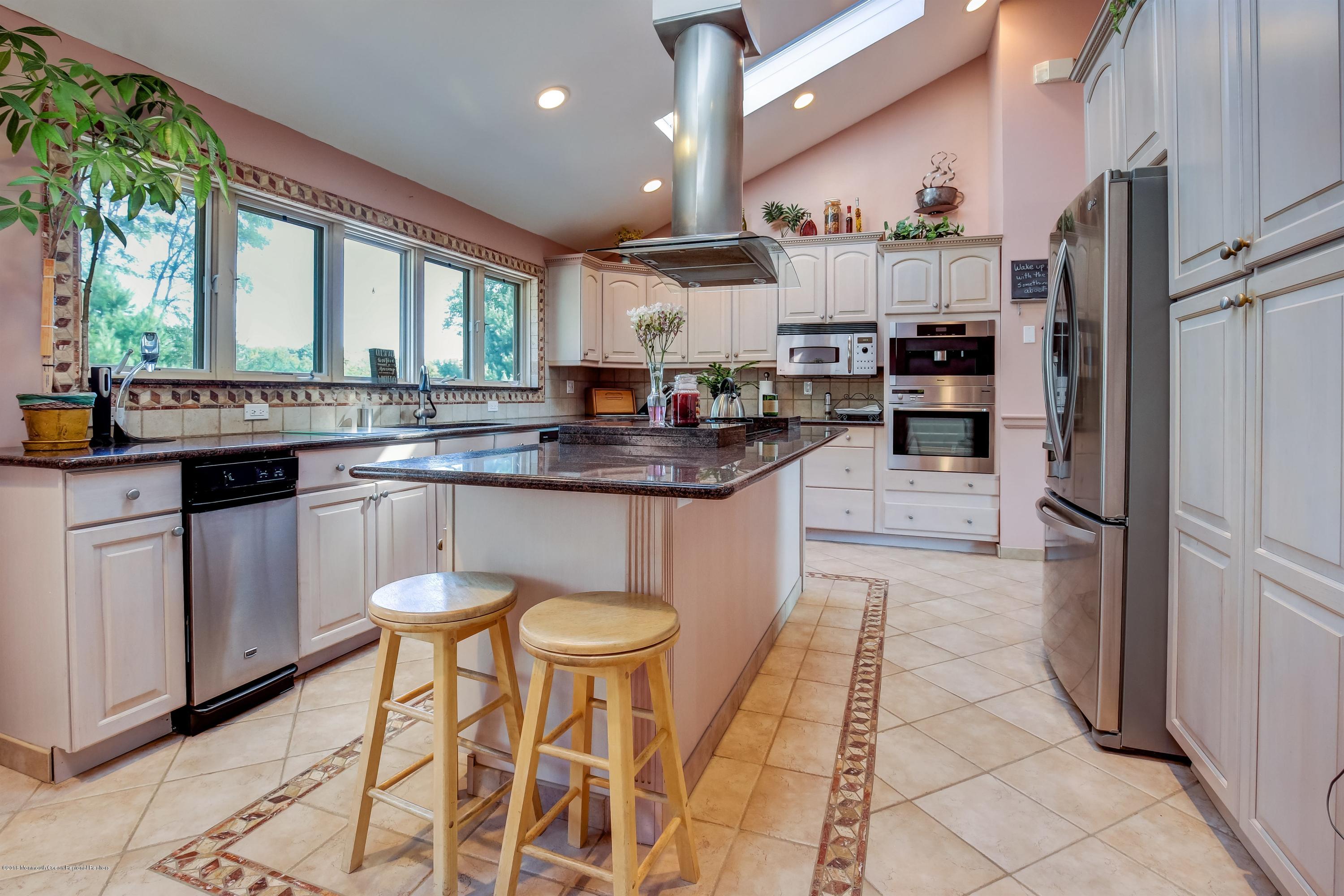 006_Kitchen