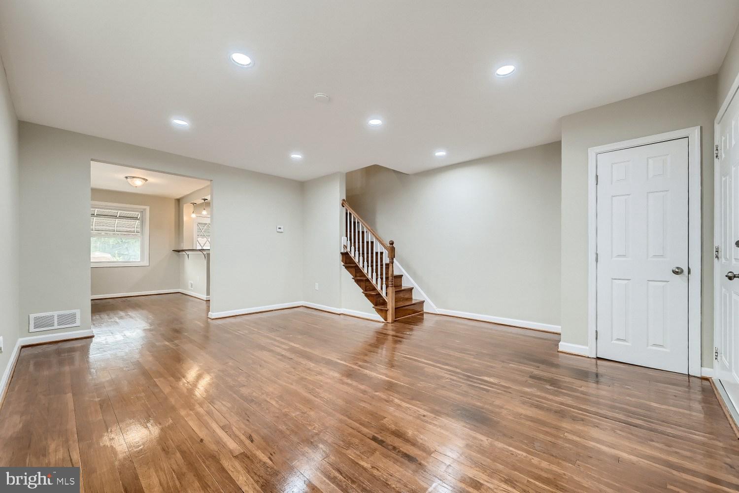 4434 Norfen Road Halethorpe, MD 21227 - Photo 8 of 32