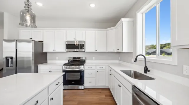 $519,900 | 2109 Westpointe Drive, Hastings, MN 55033