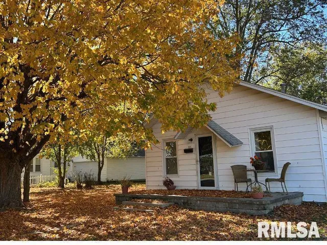 $79,900 | 511 North Shelby Avenue, Salem, IL 62881