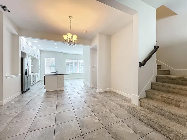 a view of empty room with window