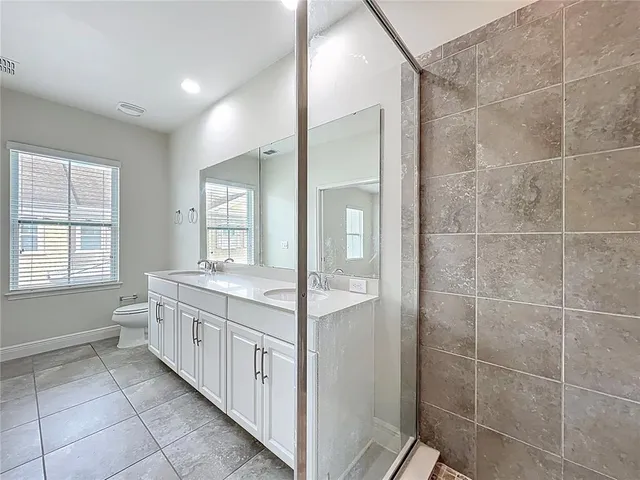 $2,995 | 561 Scotia Place, Orlando, FL 32806