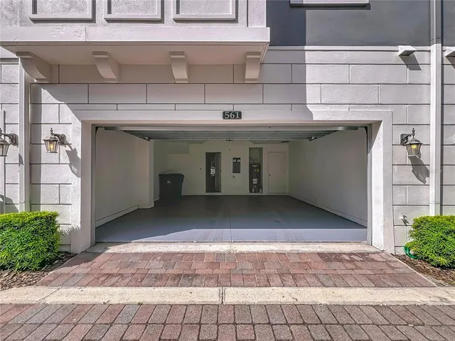 $2,995 | 561 Scotia Place, Orlando, FL 32806