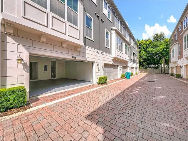$2,995 | 561 Scotia Place, Orlando, FL 32806