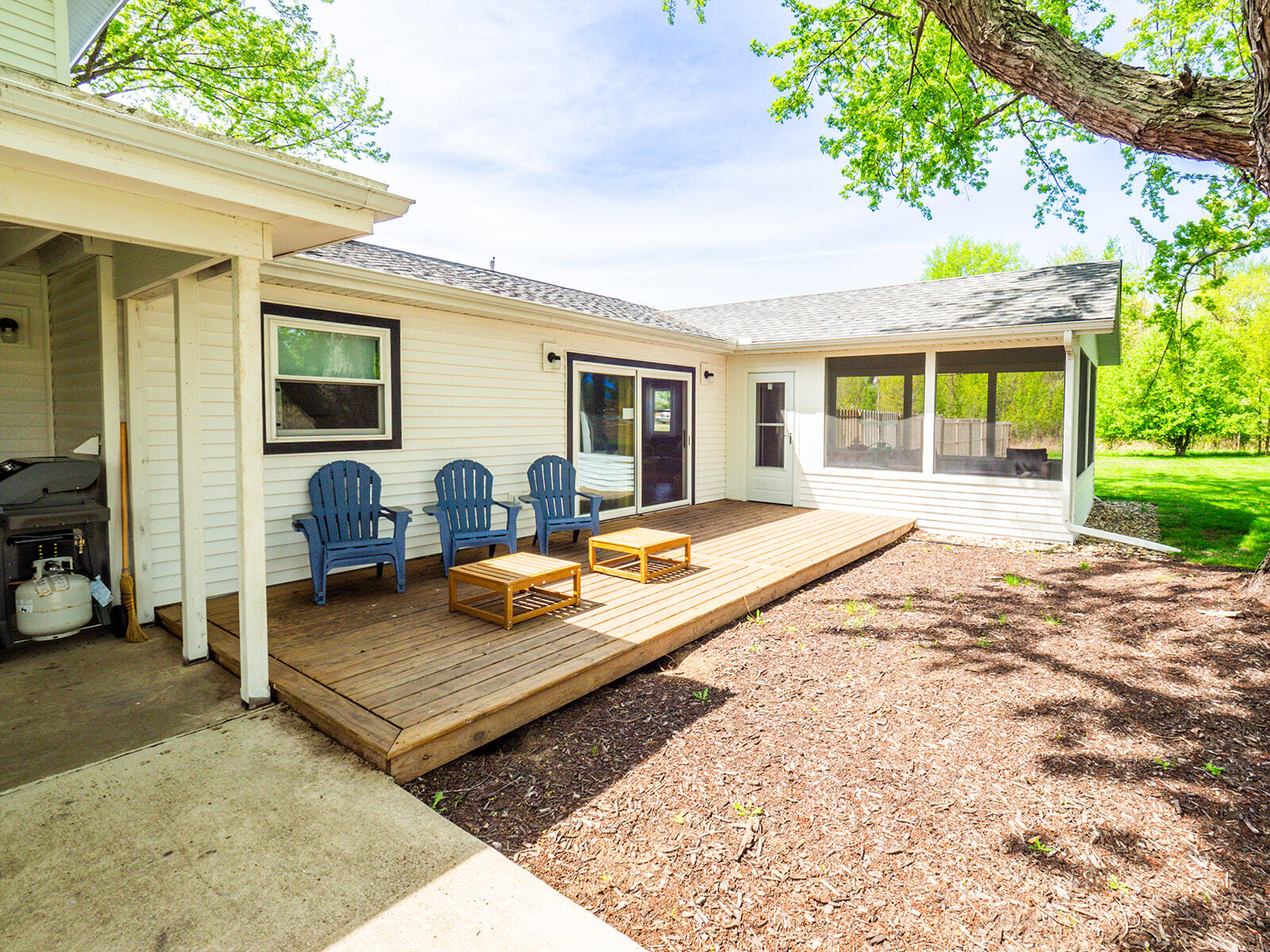 10671 California Road Bridgman, MI 49106 - Photo 33 of 42 10671 California-132