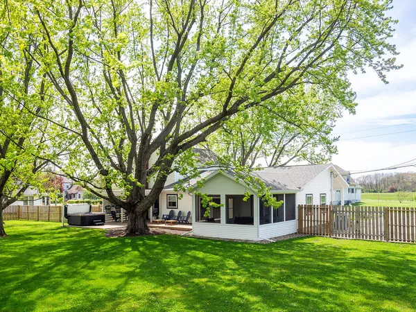 $600,000 | 10671 California Road, Bridgman, MI 49106