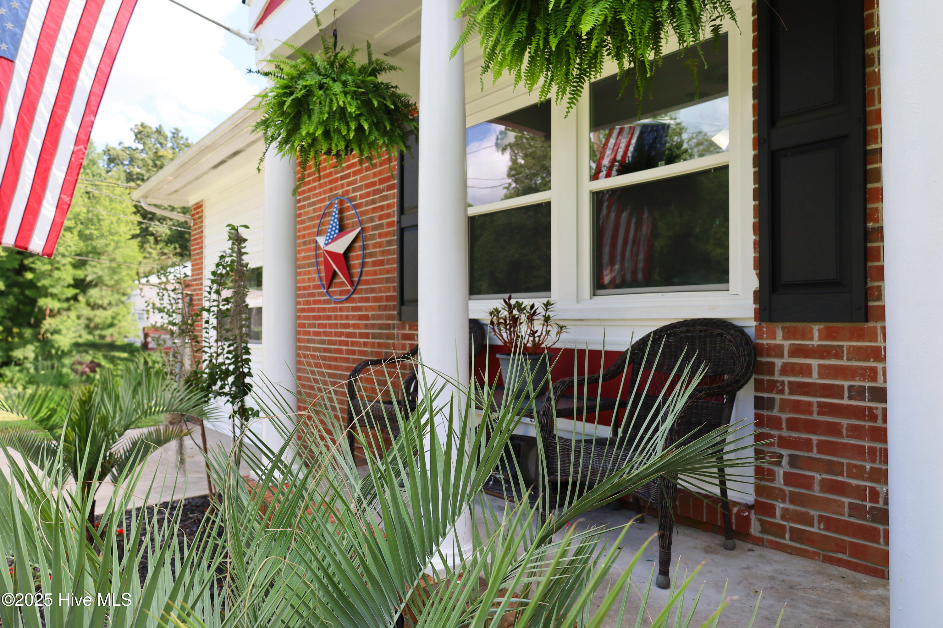 304 Sheffield Road Jacksonville, NC 28546 - Photo 5 of 35 IMG_1523