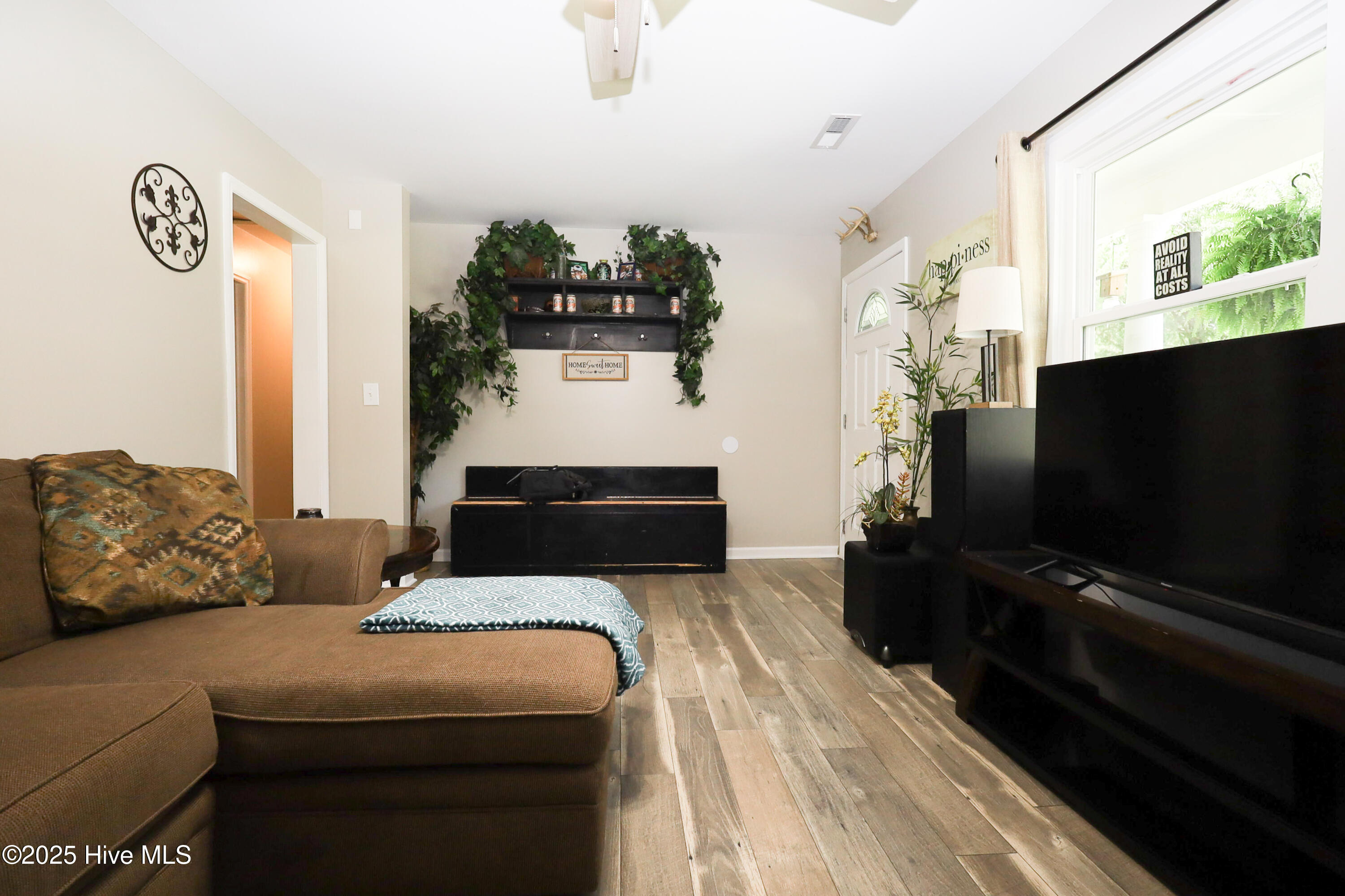 304 Sheffield Road Jacksonville, NC 28546 - Photo 9 of 35 IMG_1383