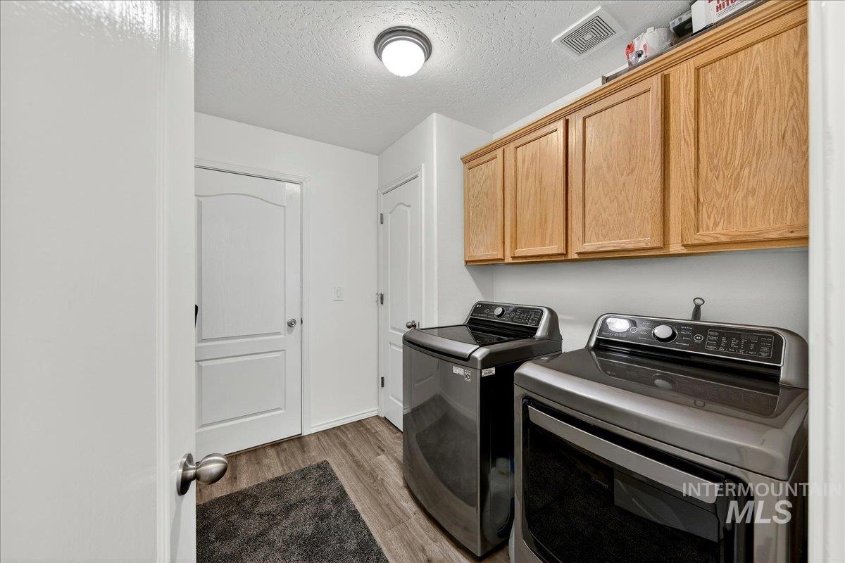 2558 North Rough Stone Way Meridian, ID 83646 - Photo 18 of 44