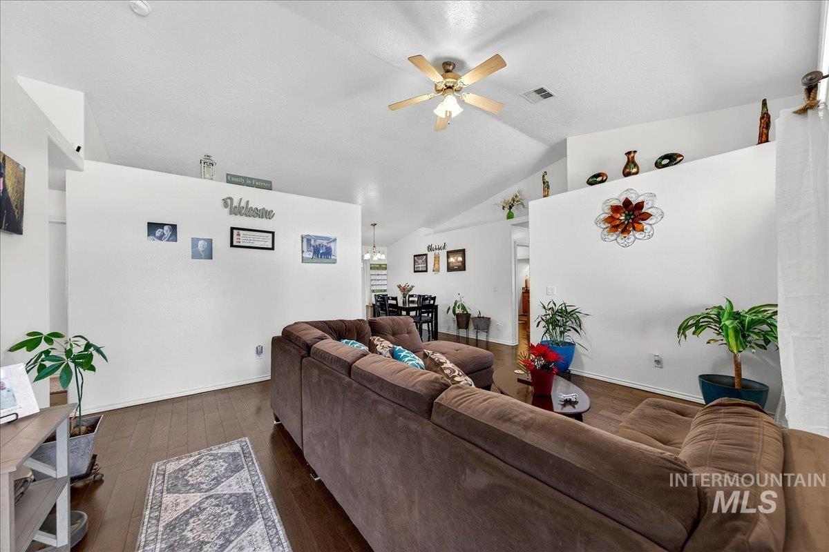 2558 North Rough Stone Way Meridian, ID 83646 - Photo 24 of 44