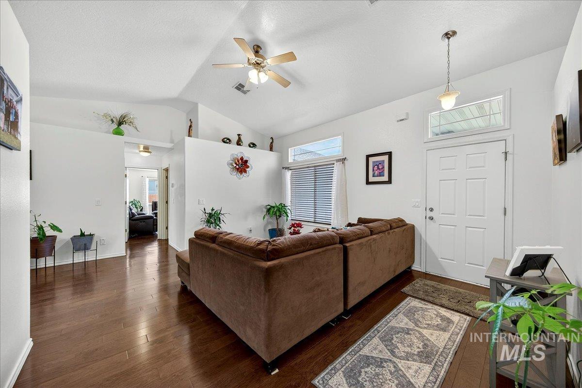 2558 North Rough Stone Way Meridian, ID 83646 - Photo 25 of 44