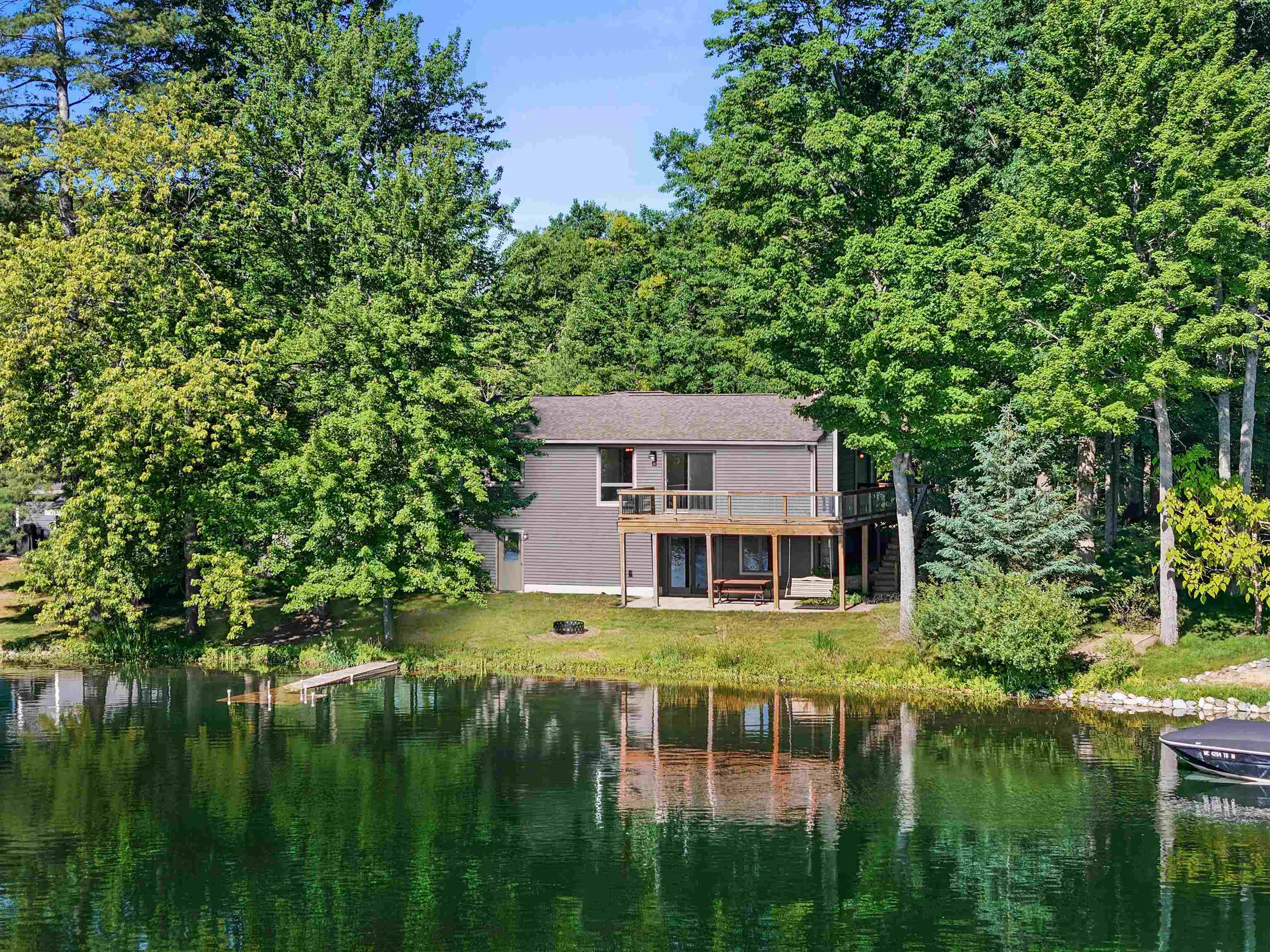 234 Highview Road Traverse City, MI 49696 - Photo 3 of 34